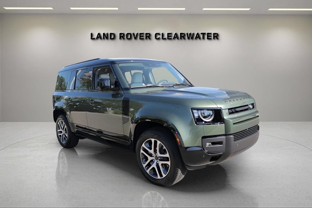 Used 2026 Land Rover Defender 110 X-Dynamic SE AWD/4WD image 7