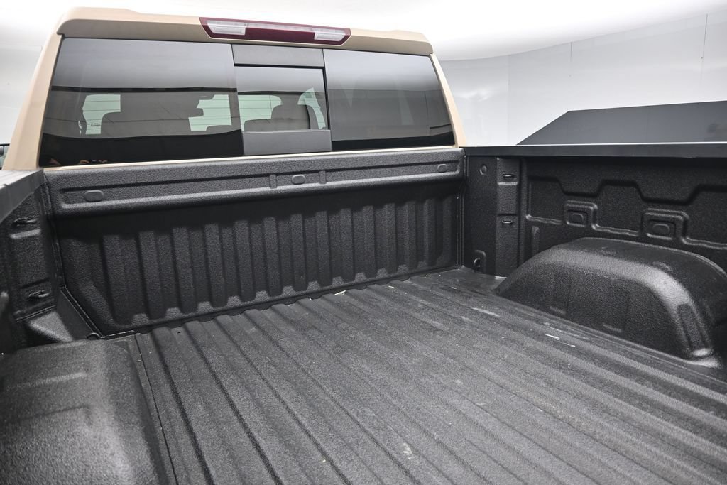 Used 2022 Chevrolet Silverado 1500 LT Trail Boss w/ Convenience Package II AWD/4WD image 24