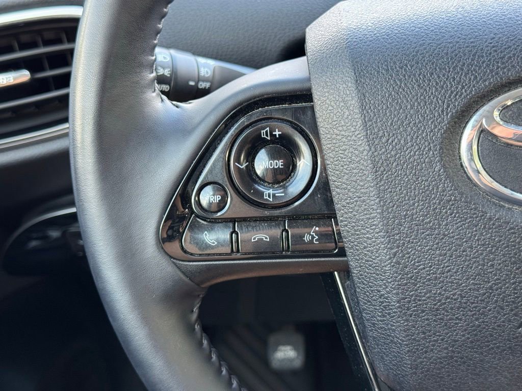 Certified 2022 Toyota Prius XLE image 25