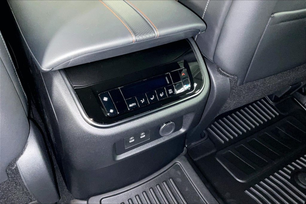New 2026 Nissan Armada PRO-4X w/ Captain's Chari Seat Package AWD/4WD image 38