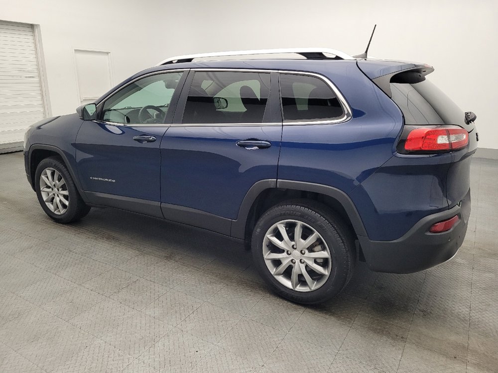 Used 2018 Jeep Cherokee Limited image 3