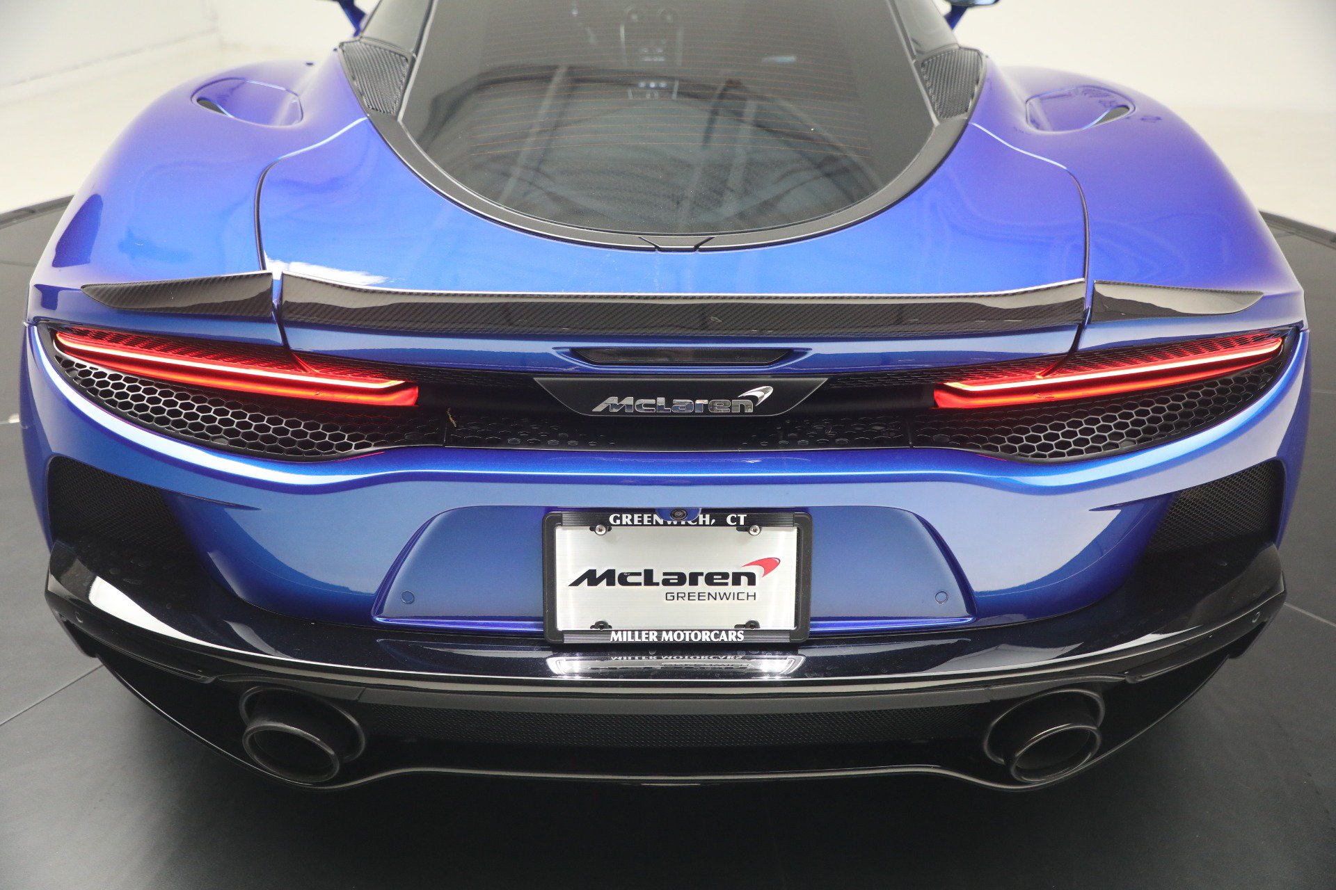 Used 2023 McLaren GT RWD image 36