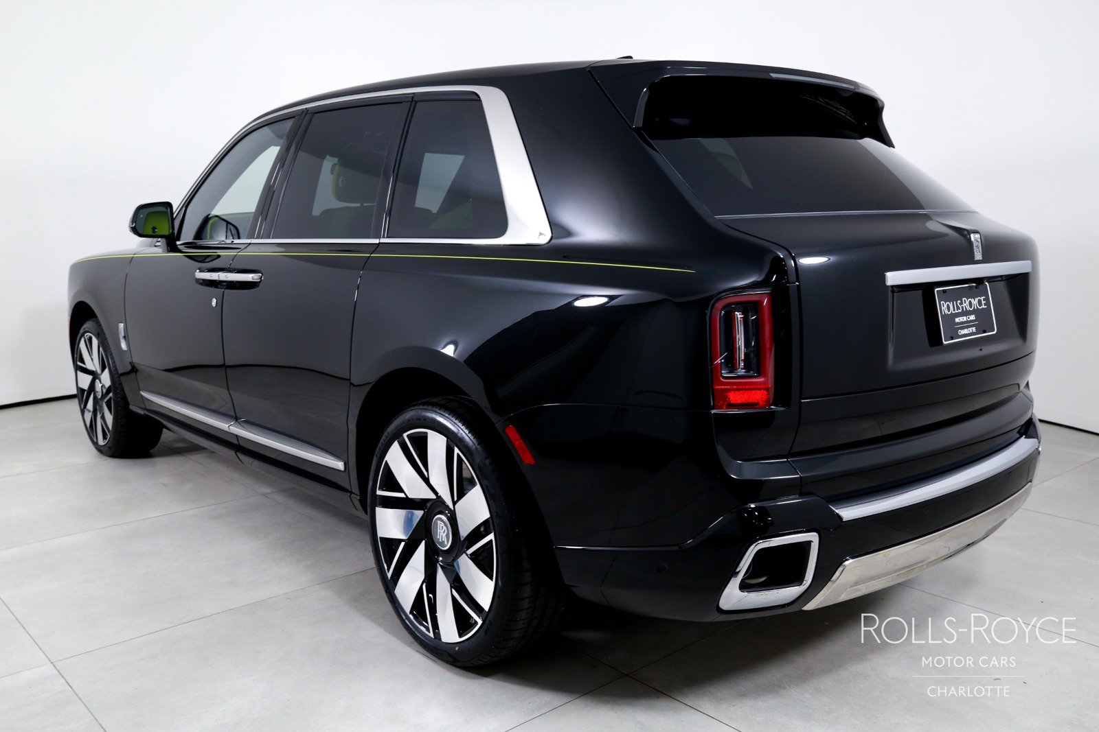 New 2027 Rolls-Royce Cullinan AWD/4WD image 8