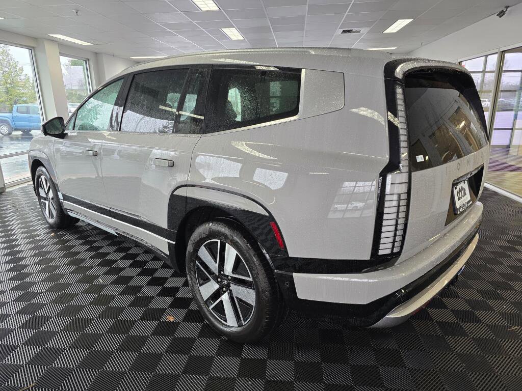 New 2026 Hyundai Ioniq 9 SEL image 6