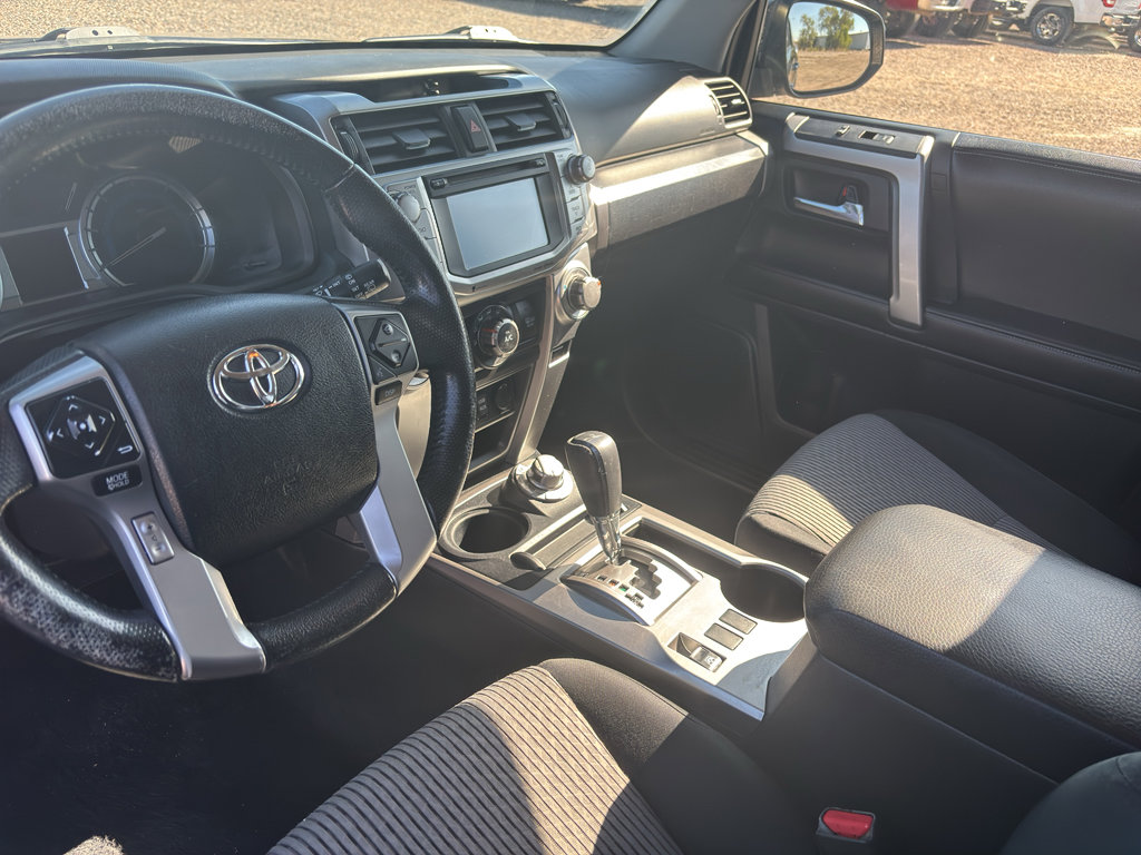 Used 2016 Toyota 4Runner SR5 AWD/4WD image 13
