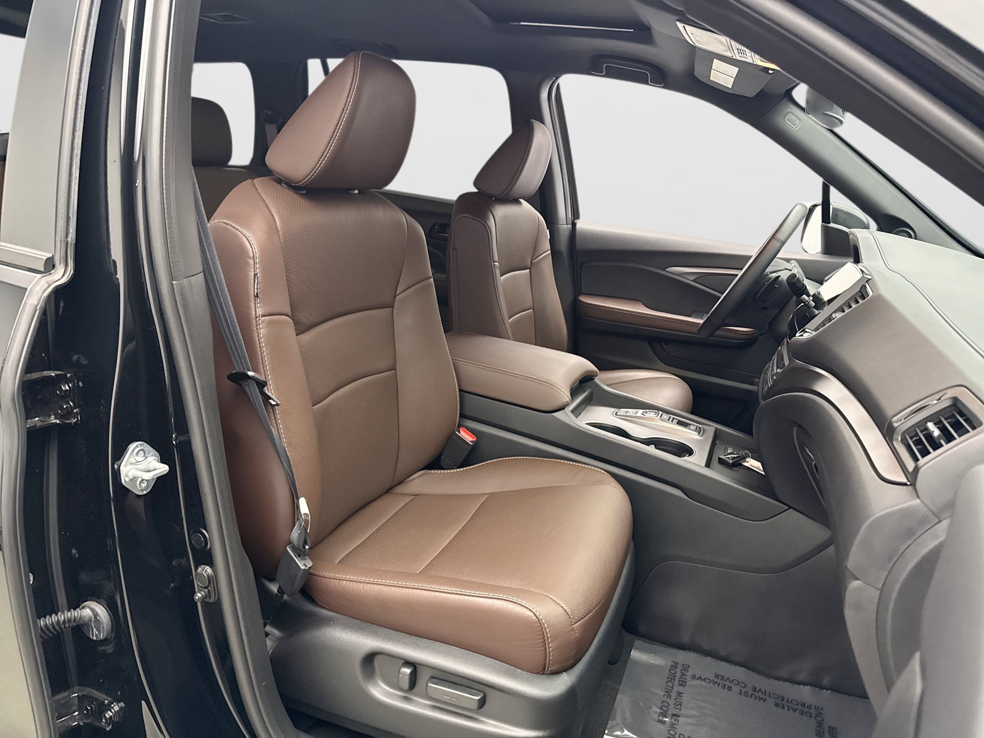 Used 2025 Honda Passport EX-L image 16