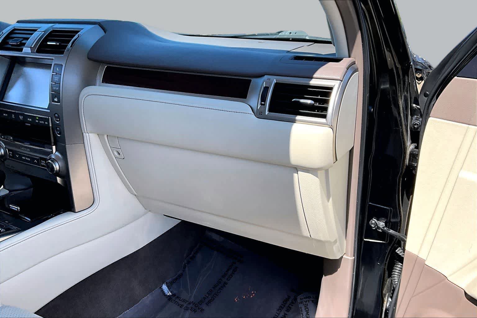 Used 2017 Lexus GX 460 Luxury AWD/4WD image 18