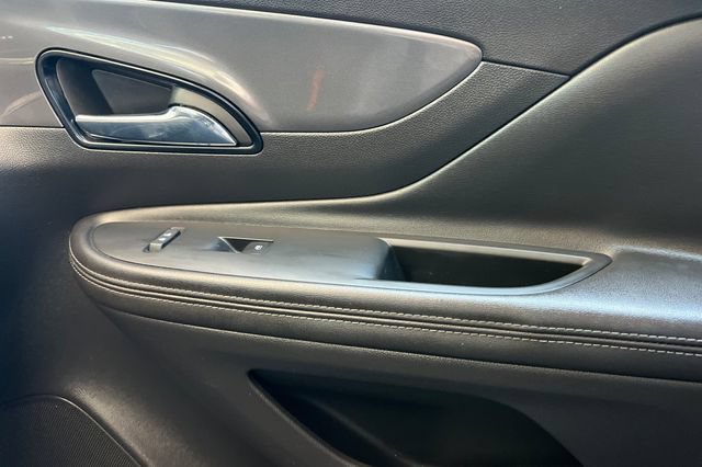 Used 2020 Buick Encore Preferred w/ Safety Package FWD image 21
