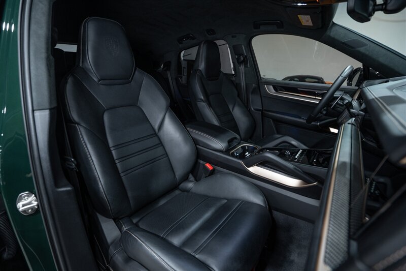 Used 2024 Porsche Cayenne Turbo GT AWD/4WD image 35