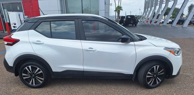 Used 2018 Nissan Kicks SV image 8