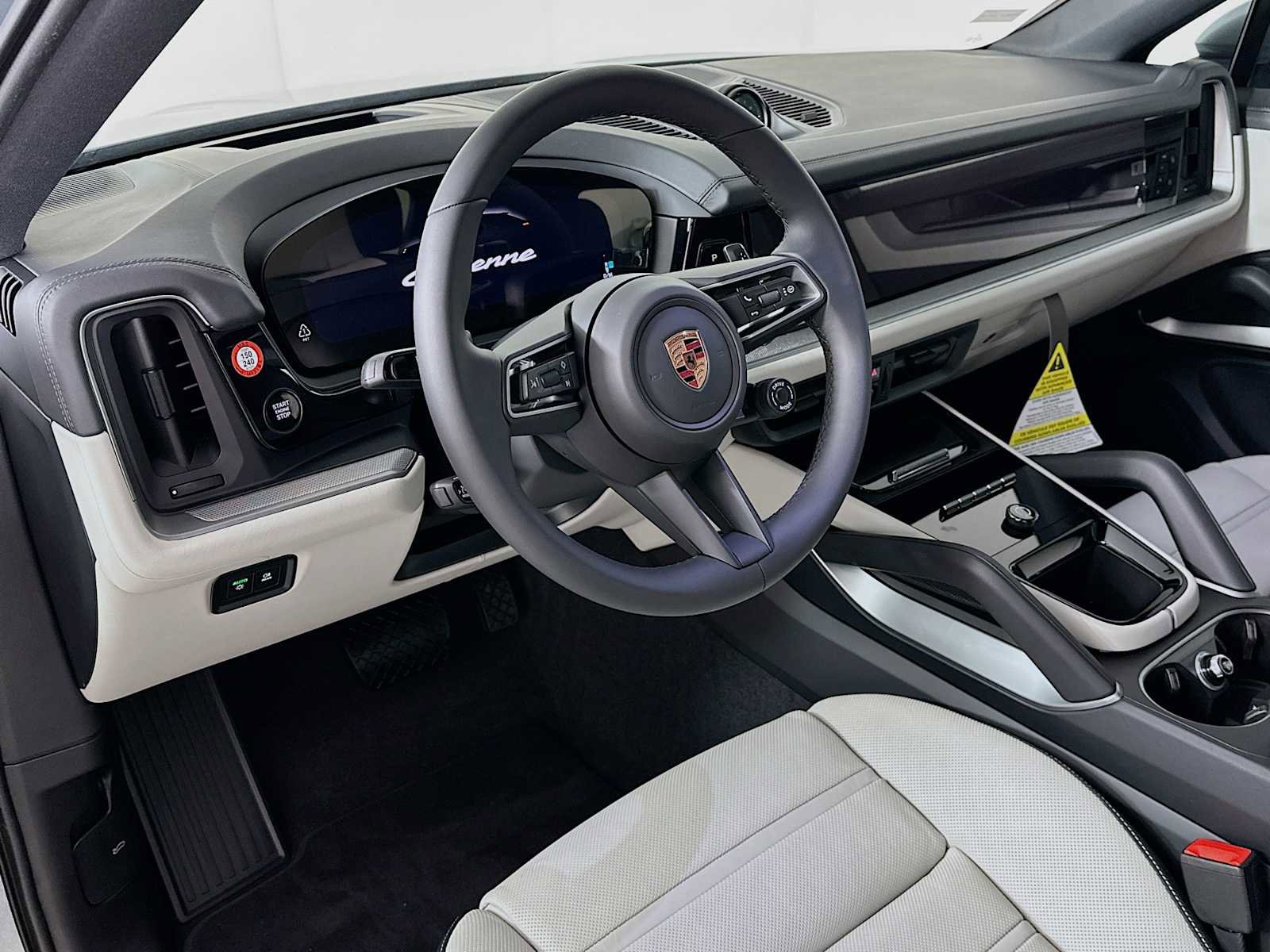 New 2026 Porsche Cayenne Coupe image 4