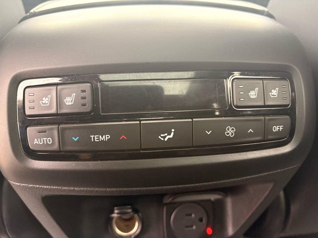 Used 2021 Hyundai Palisade Limited FWD image 14