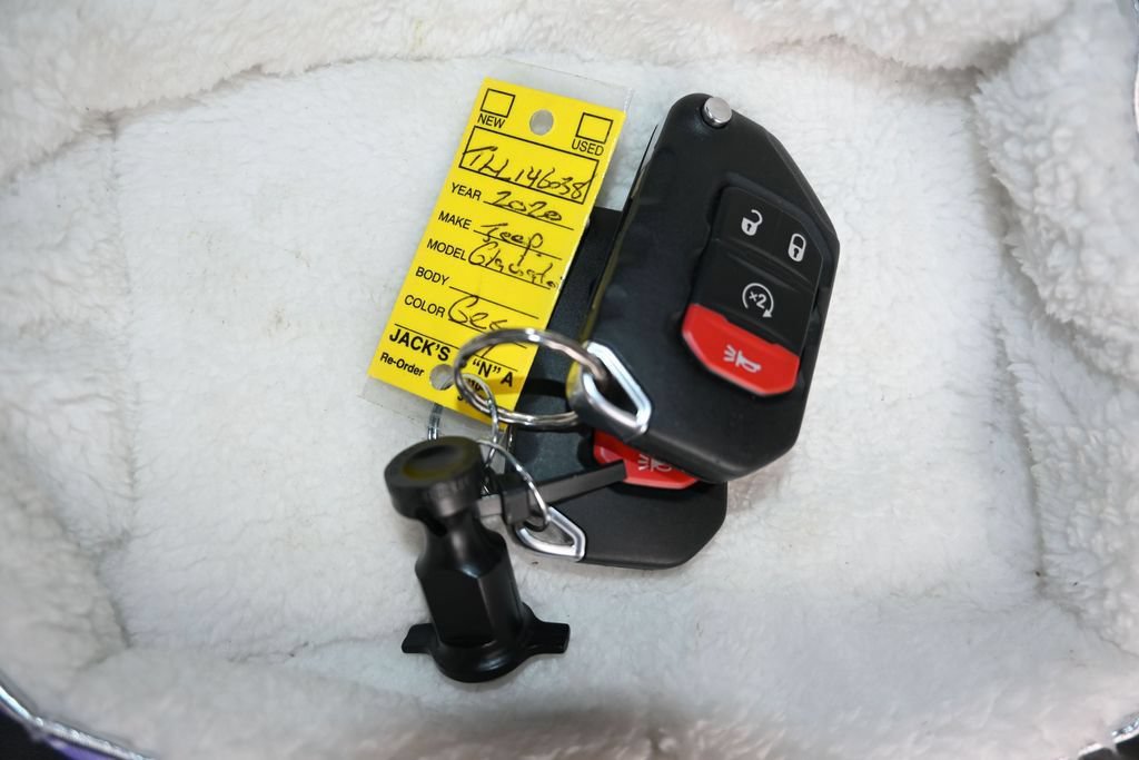Used 2020 Jeep Gladiator Overland AWD/4WD image 21