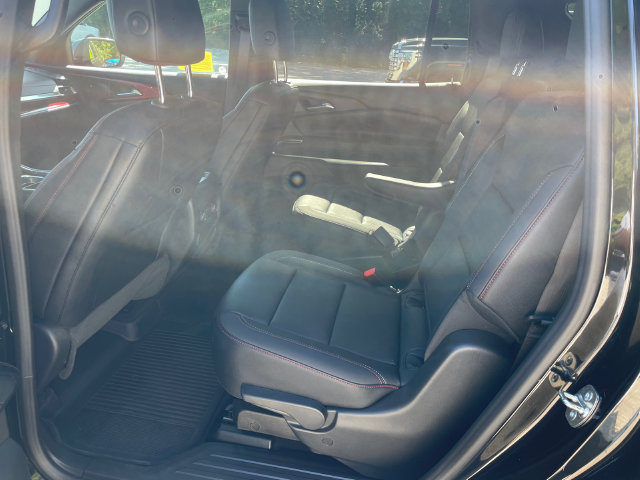 Used 2026 Chevrolet Traverse Z71 w/ LPO, Floor Liner Package AWD/4WD image 21