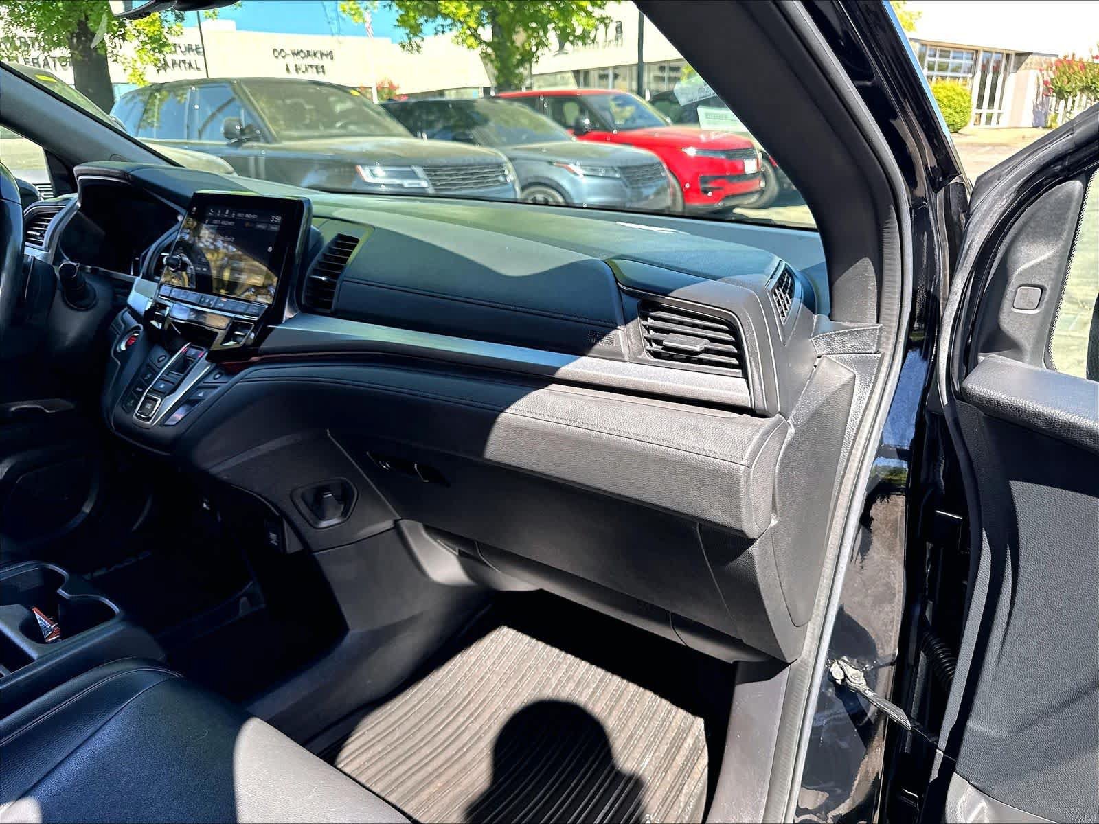 Used 2023 Honda Odyssey Sport image 19