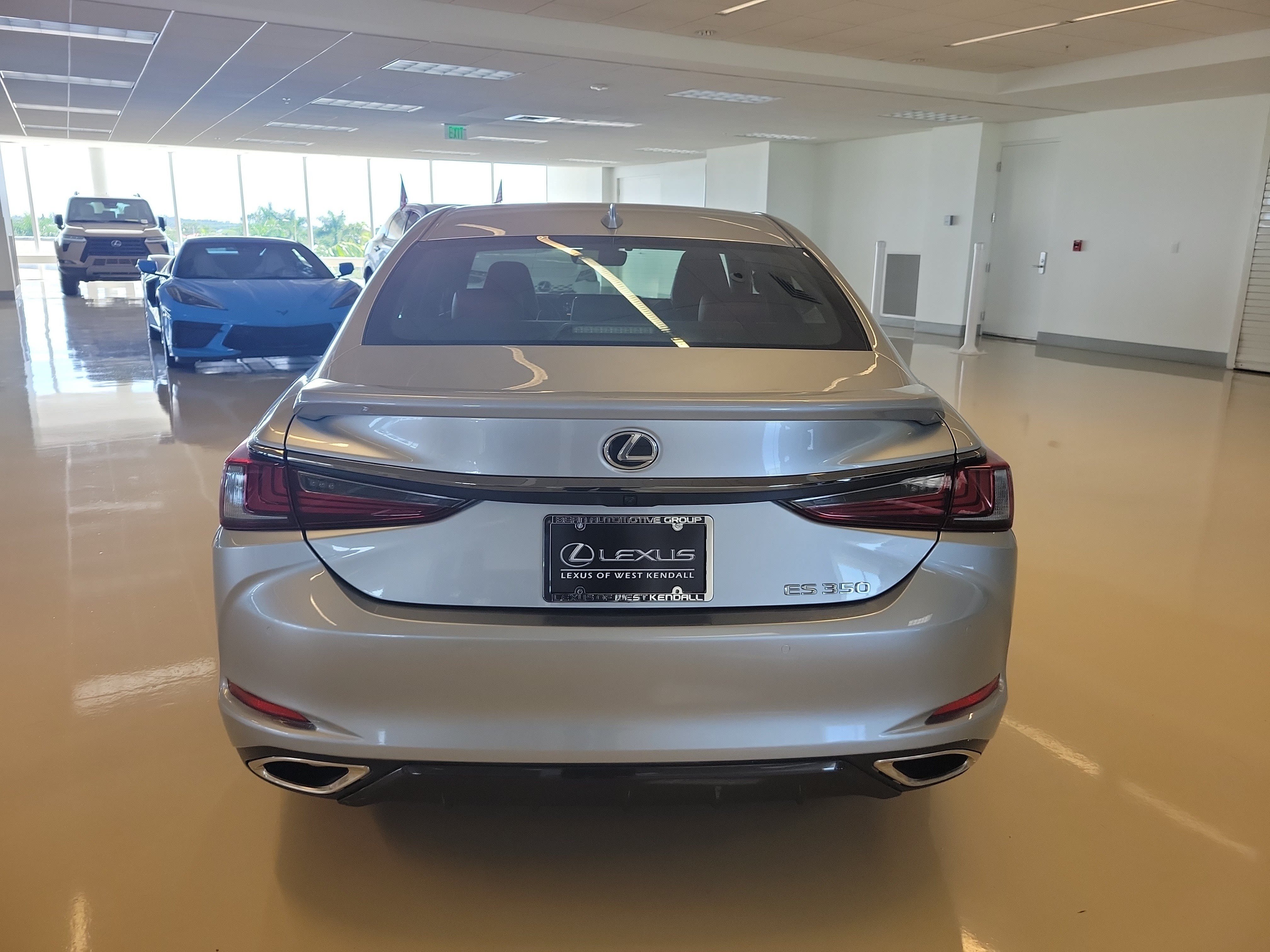 Certified 2024 Lexus ES 350 F Sport w/ Accessory Package (Z2) FWD image 7