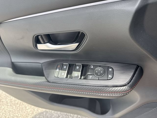 New 2025 Nissan Kicks SR FWD image 26