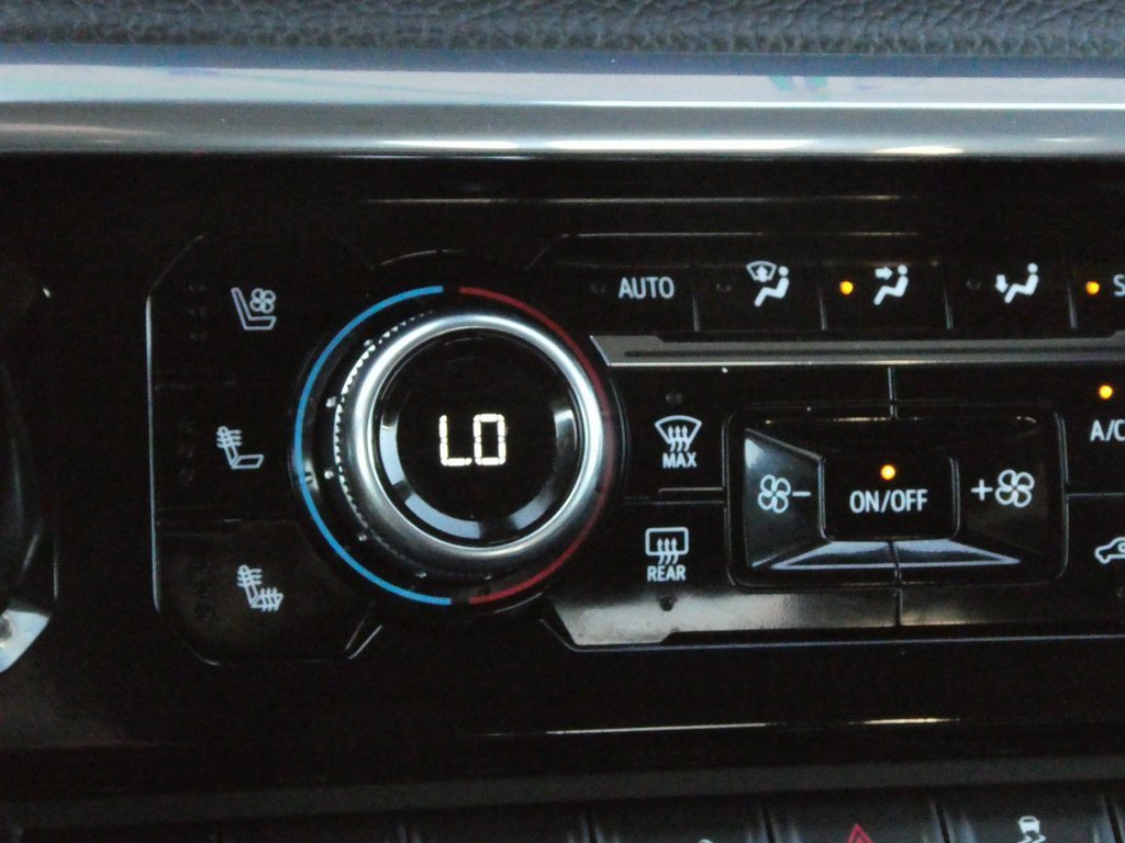 Used 2023 GMC Sierra 1500 Denali w/ Denali Reserve Package image 20