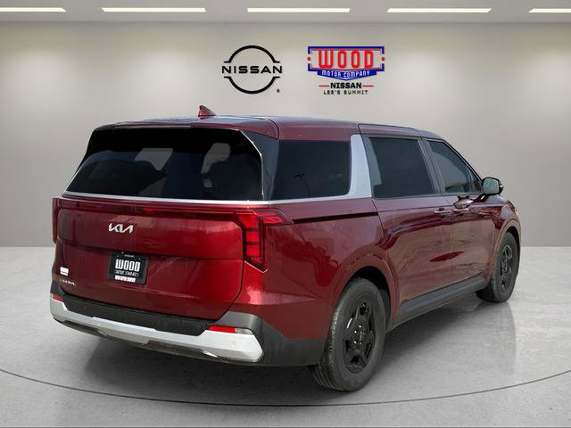 Used 2025 Kia Carnival image 3