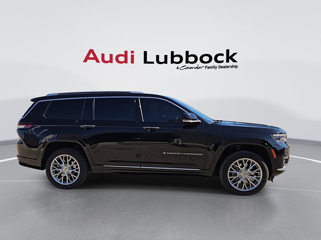 Used 2023 Jeep Grand Cherokee L Summit w/ Advanced Protech Group IV AWD/4WD image 2