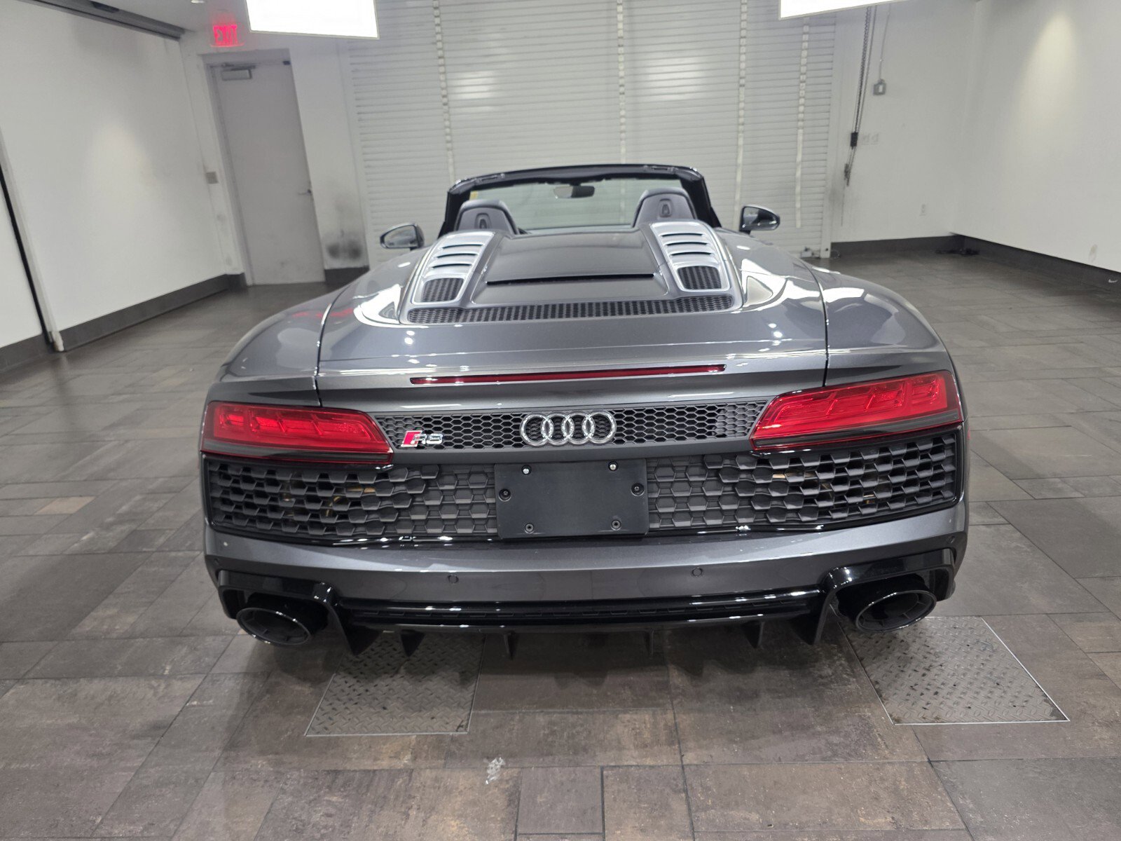 Used 2023 Audi R8 V10 performance image 5