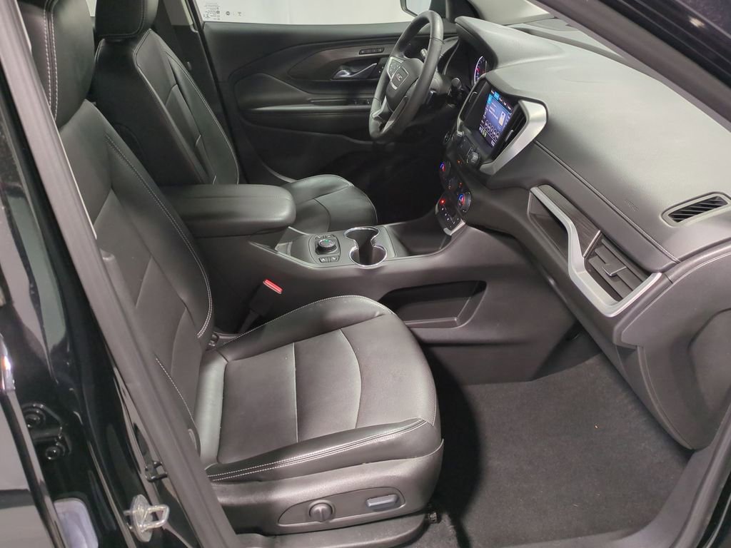 Used 2022 GMC Terrain SLT image 27