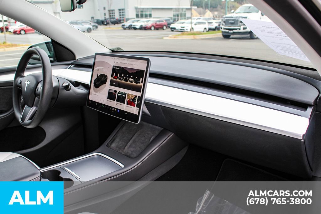 Used 2024 Tesla Model Y Performance image 24