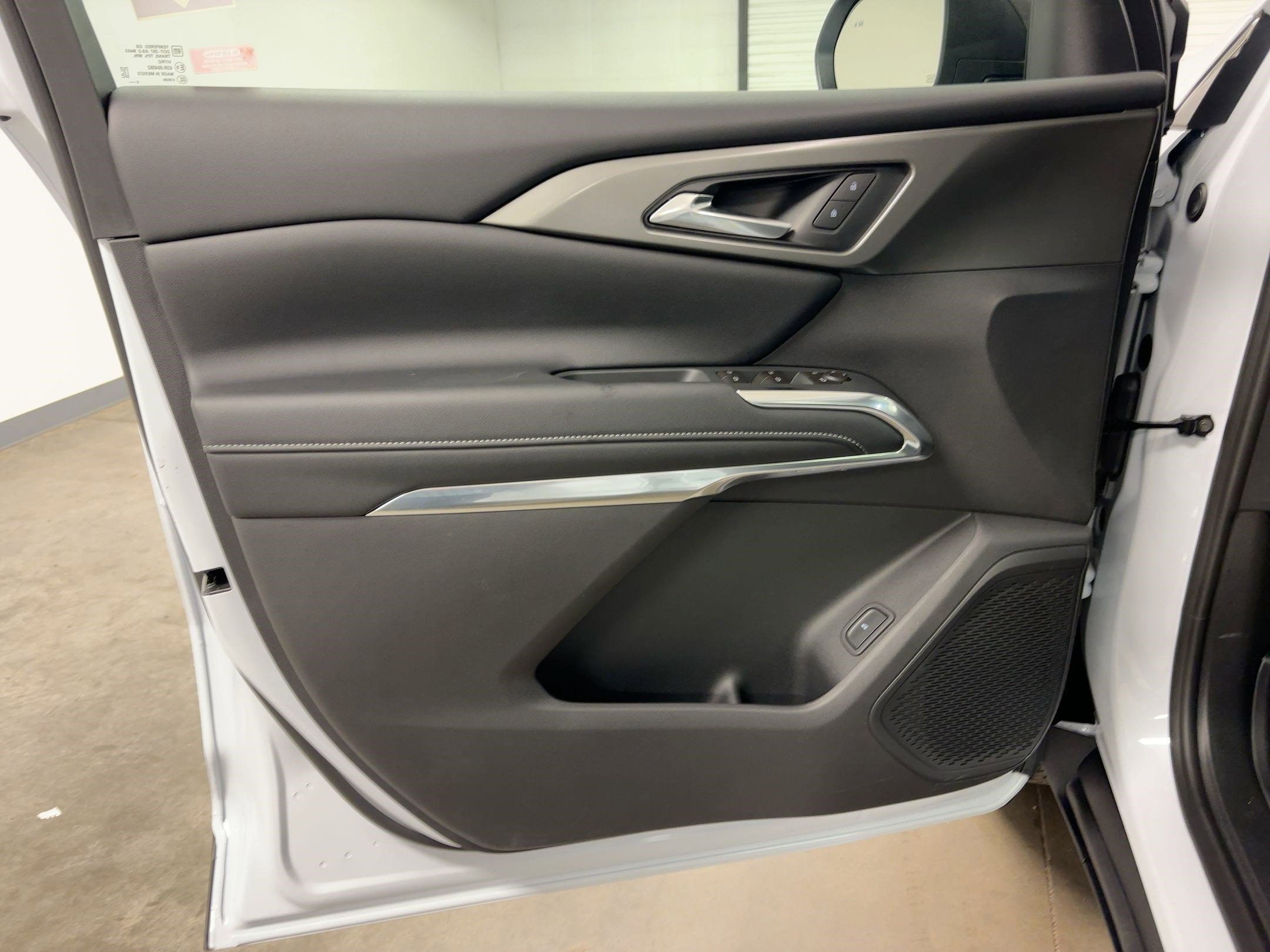 New 2026 Chevrolet Traverse LT w/ Sun and Wheel Package image 20