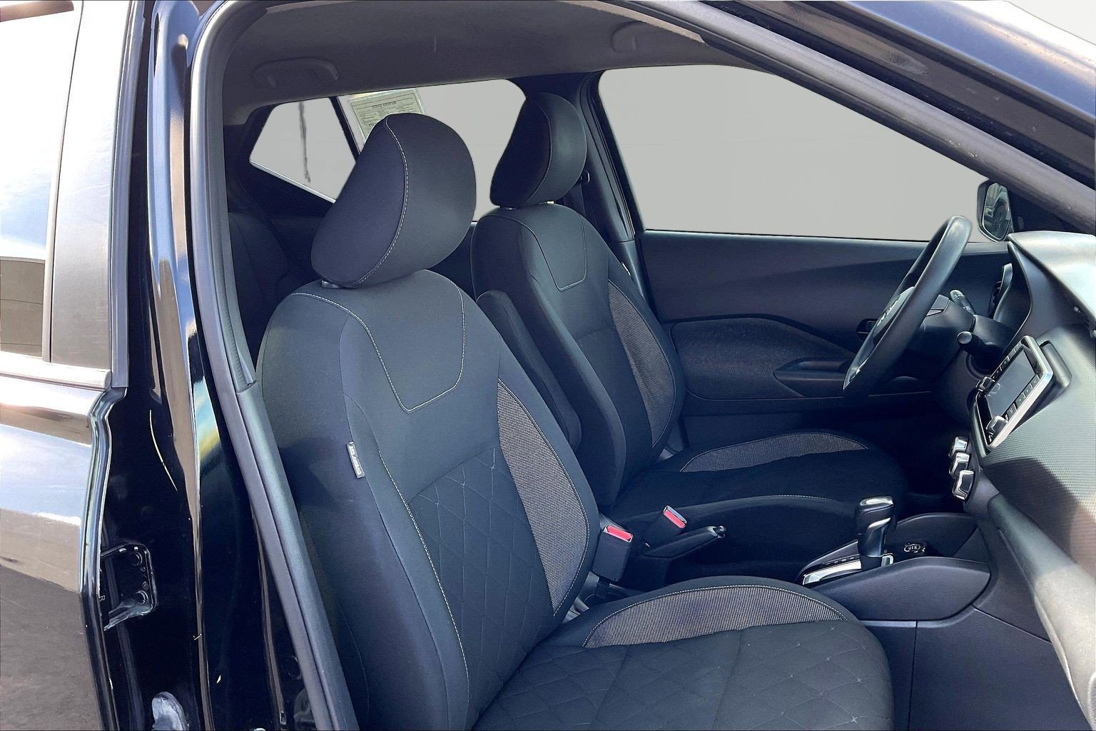 Used 2020 Nissan Kicks S FWD image 27