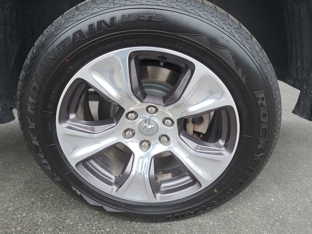 Used 2022 RAM 1500 Laramie AWD/4WD image 33