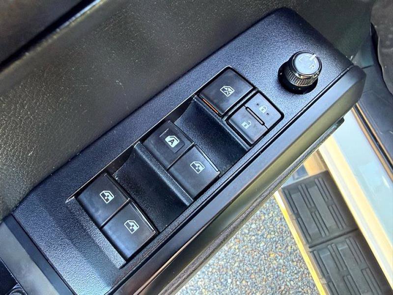 Used 2019 Toyota Tacoma SR image 15