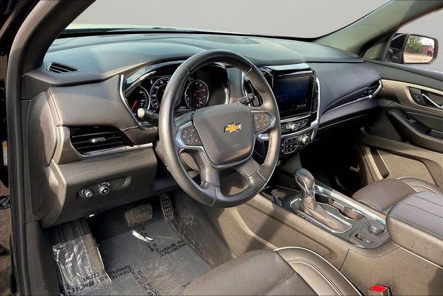 Used 2023 Chevrolet Traverse Premier AWD/4WD image 14