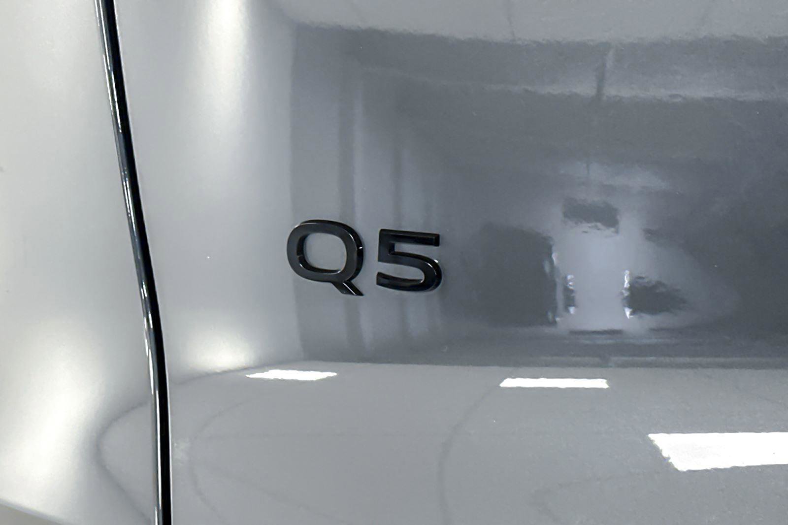 Certified 2025 Audi Q5 Premium Plus w/ Premium Plus image 27