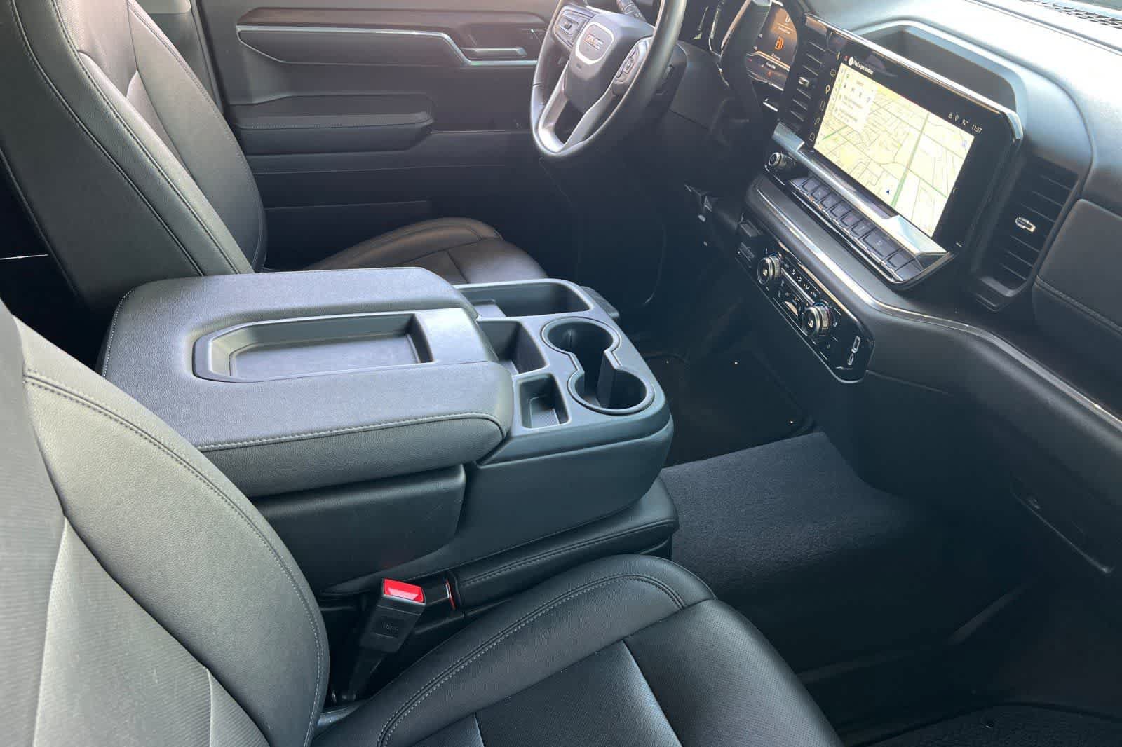 Used 2025 GMC Sierra 1500 SLT RWD image 18
