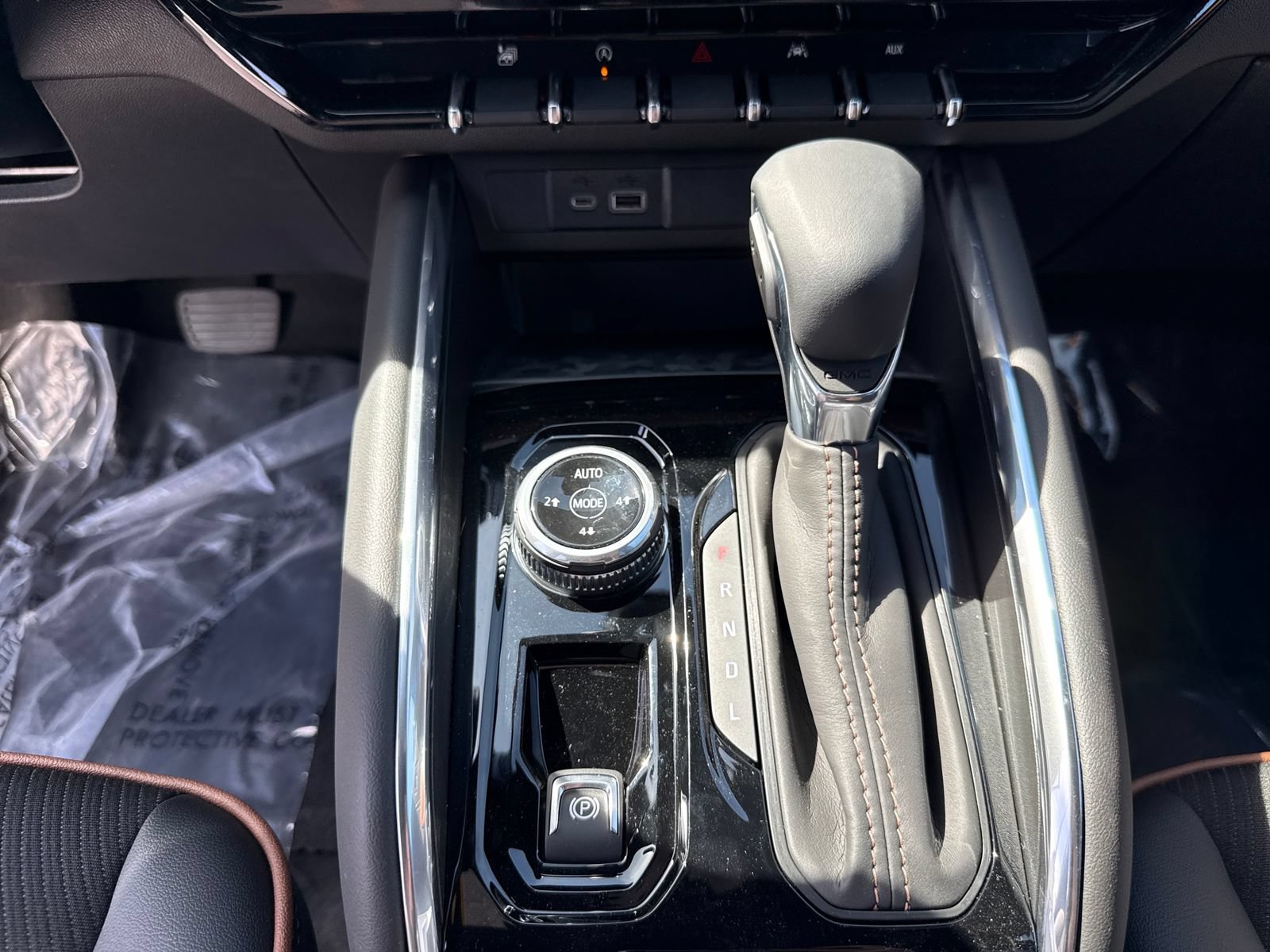 New 2026 GMC Canyon AT4 AWD/4WD image 28