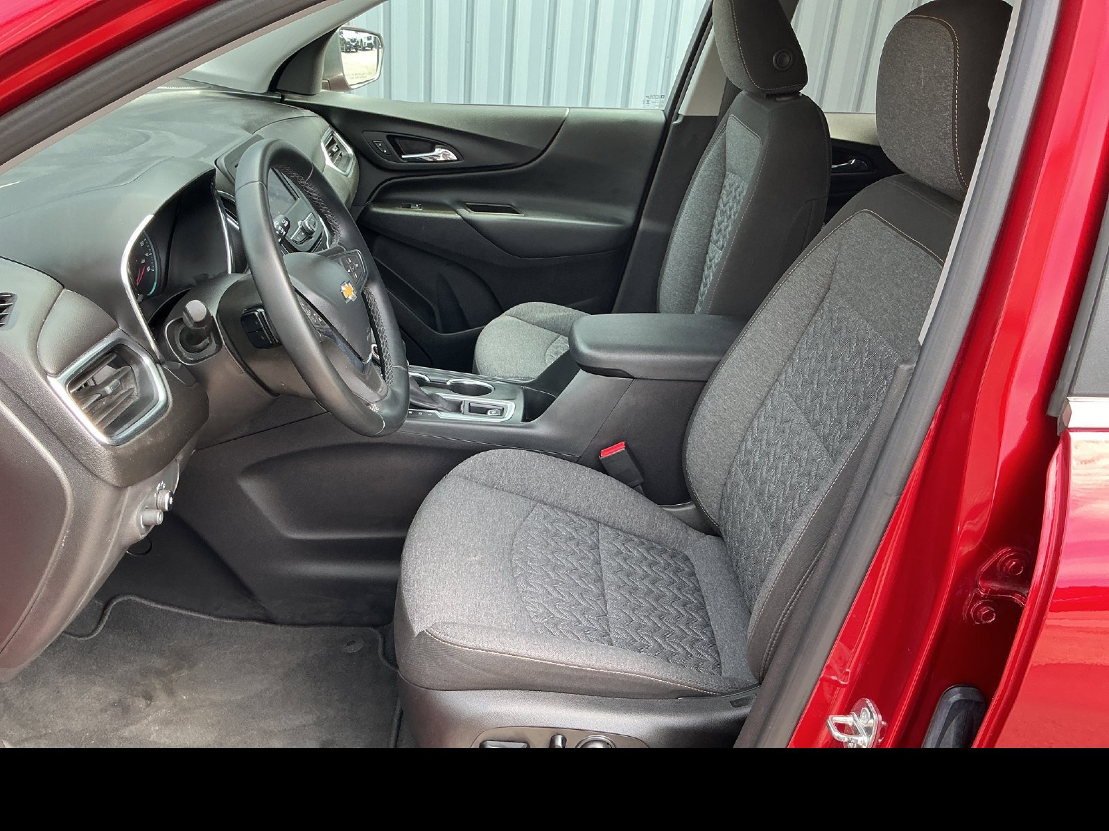 Used 2024 Chevrolet Equinox LT FWD image 10