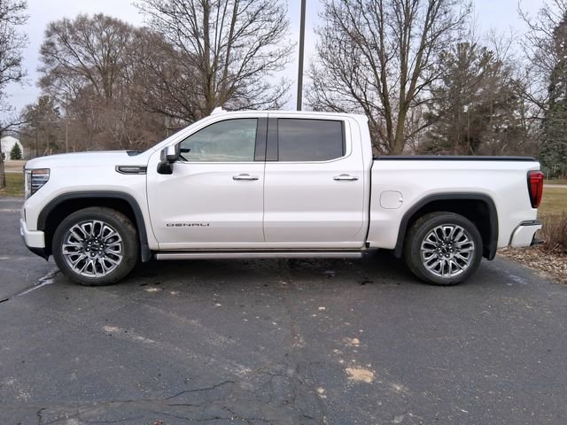 Used 2023 GMC Sierra 1500 Denali Ultimate AWD/4WD image 3
