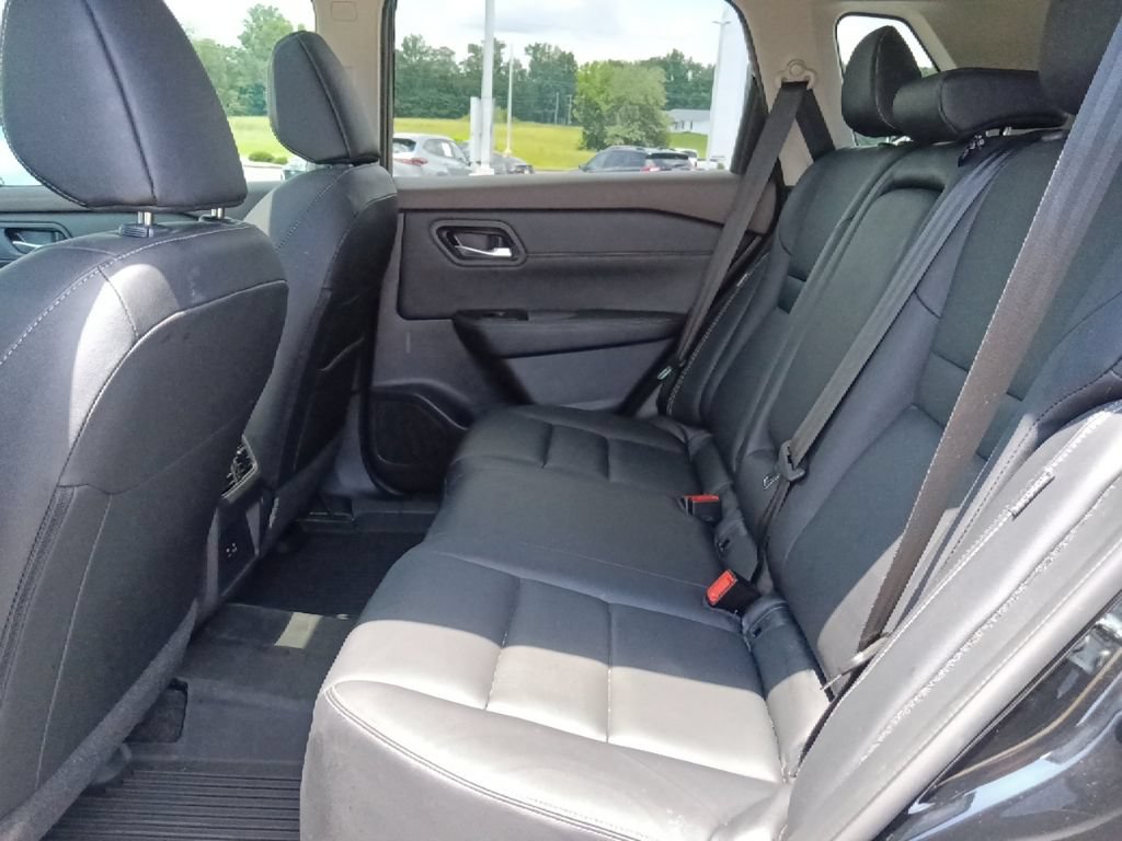 Used 2023 Nissan Rogue SL FWD image 29
