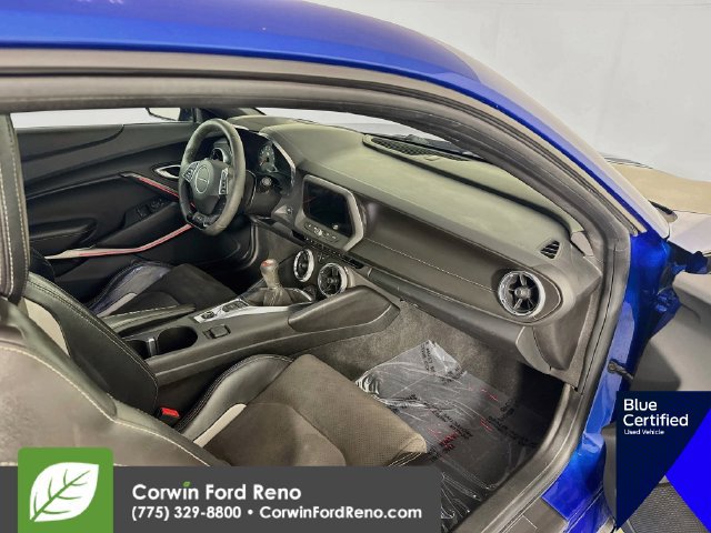 Used 2018 Chevrolet Camaro SS RWD image 30