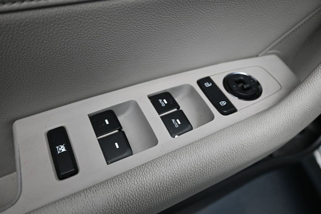 Used 2015 Hyundai Sonata Limited FWD image 11