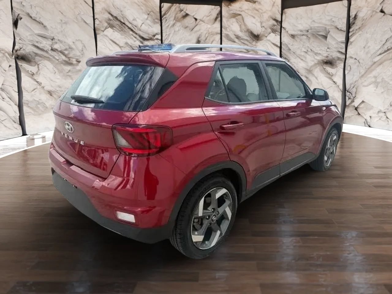 Used 2024 Hyundai Venue SEL FWD image 5
