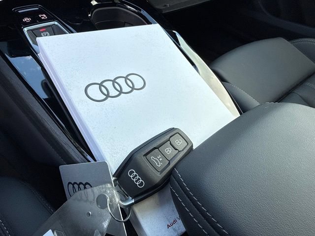 Used 2025 Audi A5 2.0T Premium Plus w/ Premium Plus AWD/4WD image 43