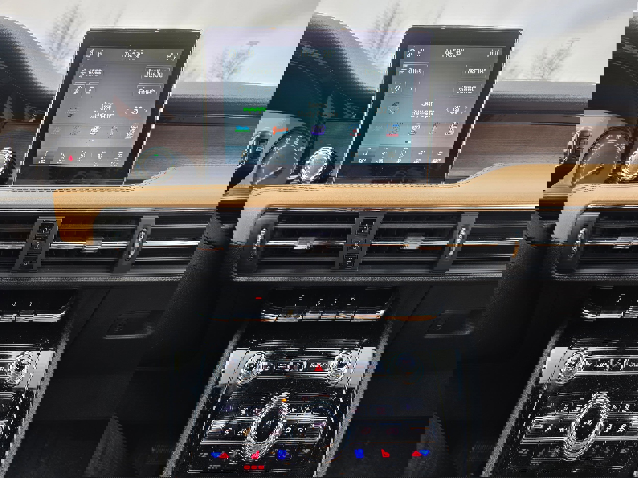 Used 2020 Lincoln Corsair Reserve w/ Equipment Group 201A image 12