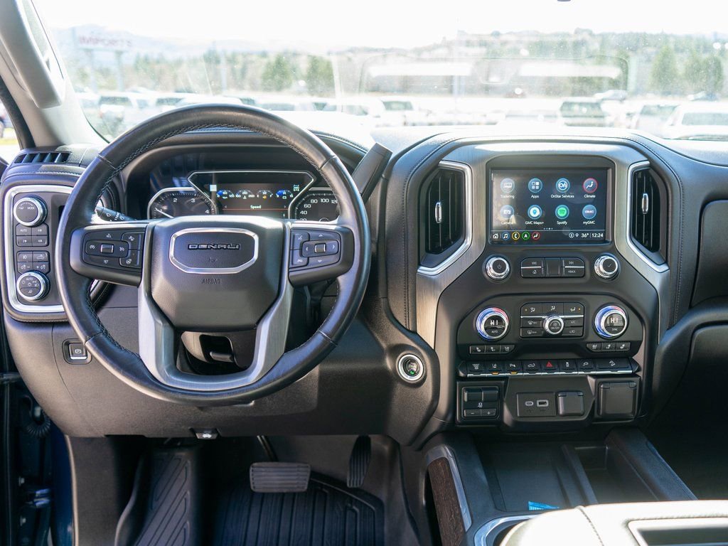 Used 2022 GMC Sierra 2500 Denali w/ Denali Ultimate Package image 14
