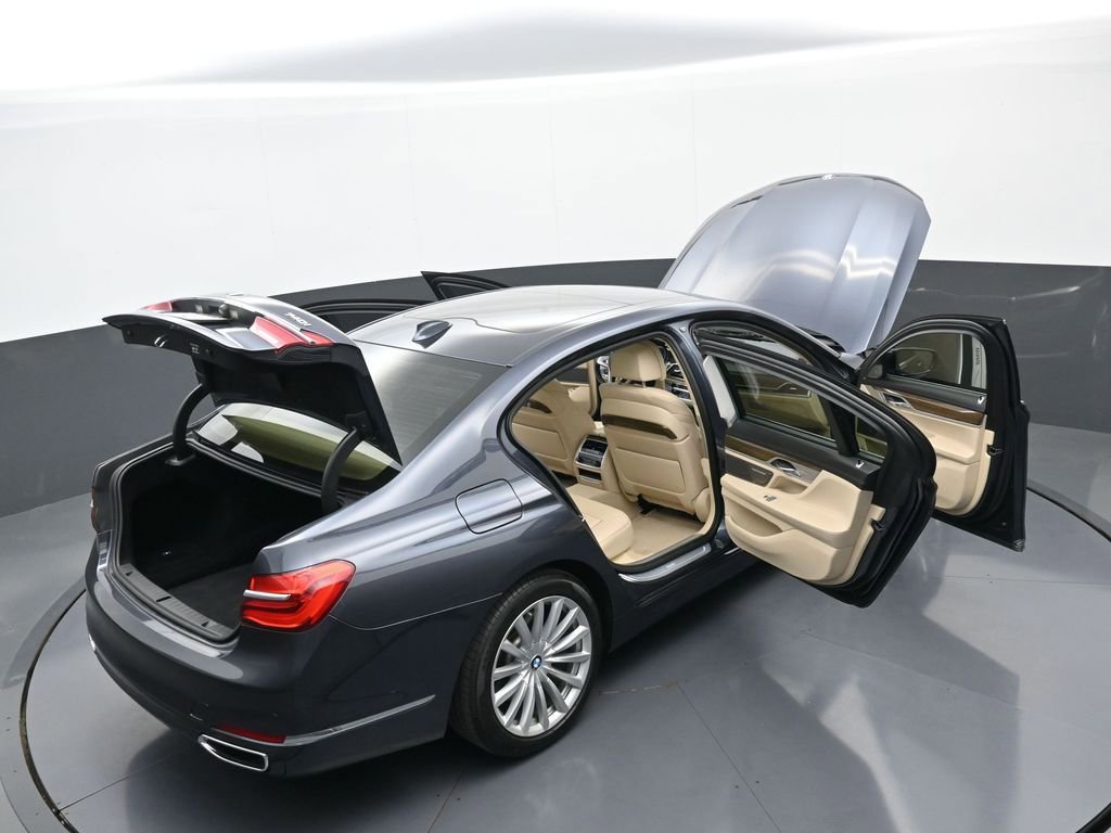 Used 2016 BMW 740i RWD image 44