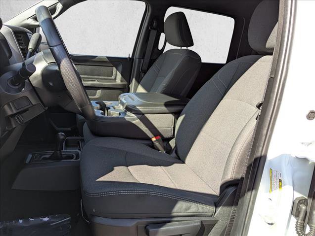 Used 2024 RAM 3500 Tradesman w/ Chrome Appearance Group image 17