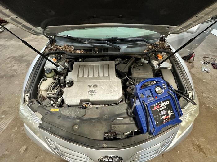 Used 2011 Toyota Camry XLE w/ XLE Extra-Value Pkg #1 FWD image 42