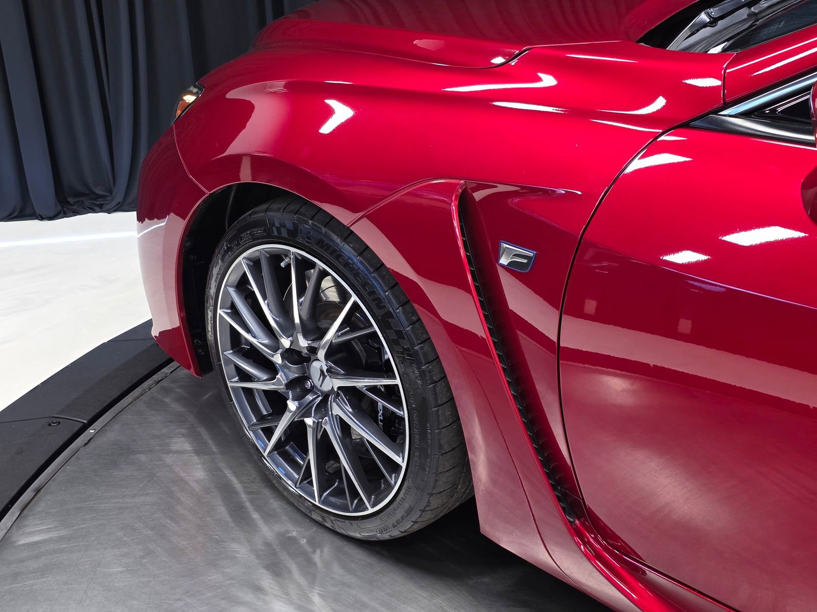 Used 2015 Lexus RC F w/ Performance Package RWD image 41