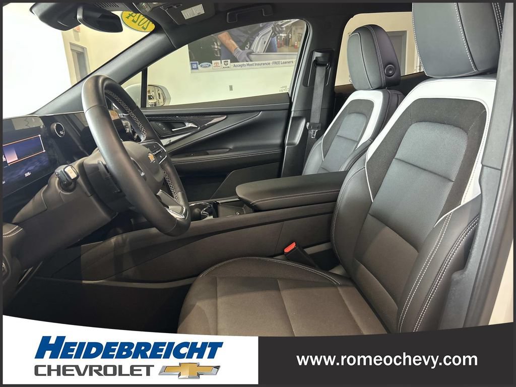 Used 2024 Chevrolet Blazer EV LT AWD/4WD image 13