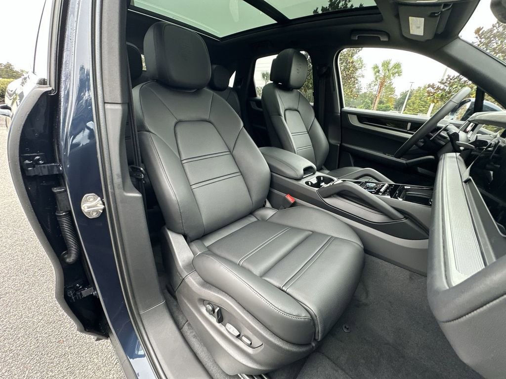 New 2026 Porsche Cayenne S image 29